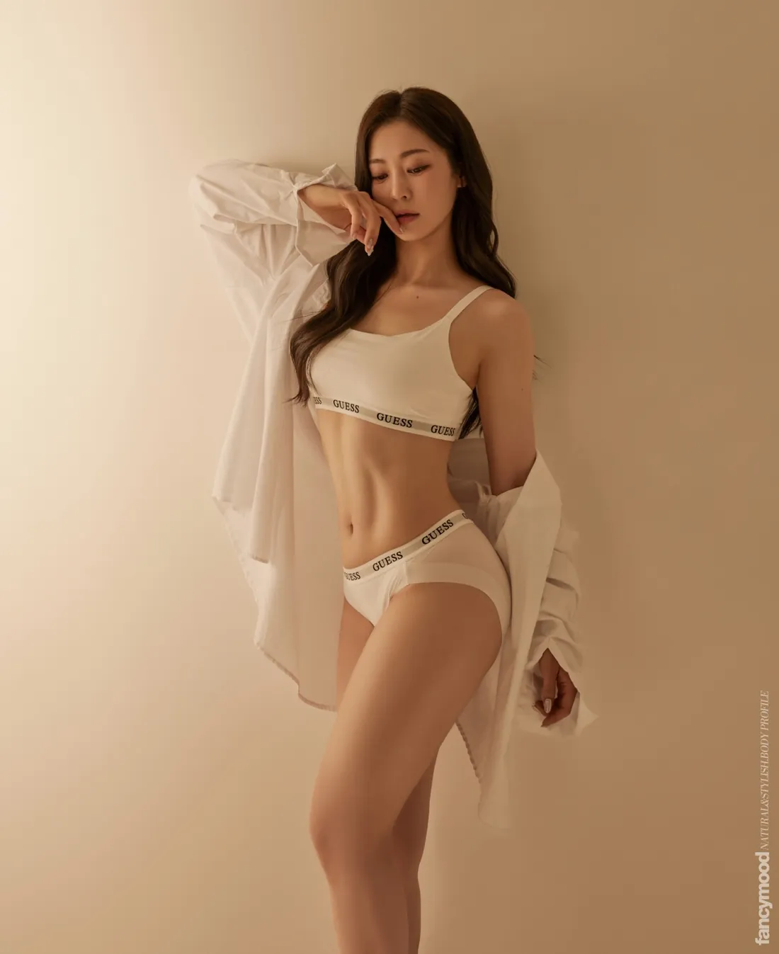 토니바디W우먼 바디프로필 사진 3